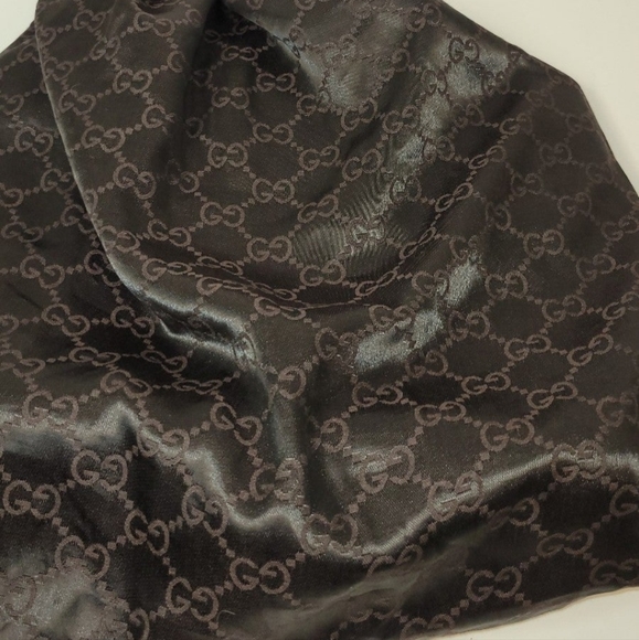 Gucci  Nylon and Leather Bag. - Picture 10 of 10